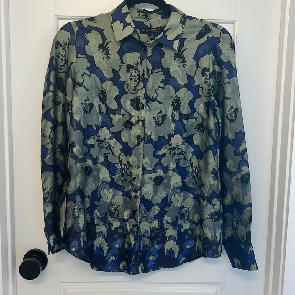 Banana Republic Satin Shirt